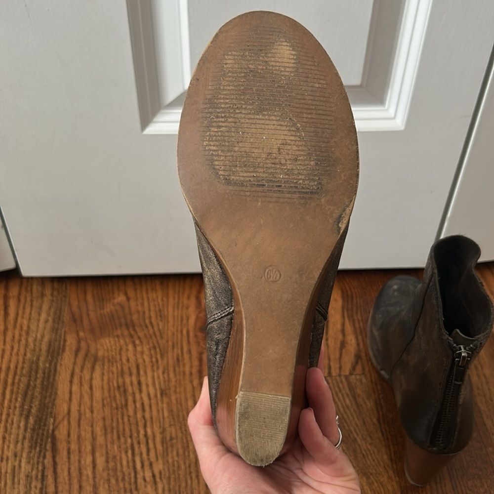 Diba True Wedge Ankle Distressed Leather Boot Size 8.5 - Picture 5 of 5